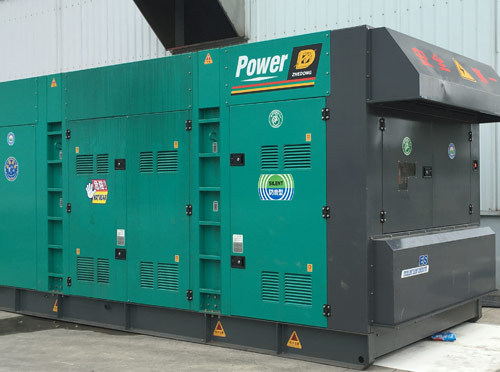 沙坪坝升级发电机组的过程中需要注意哪些安全事项？